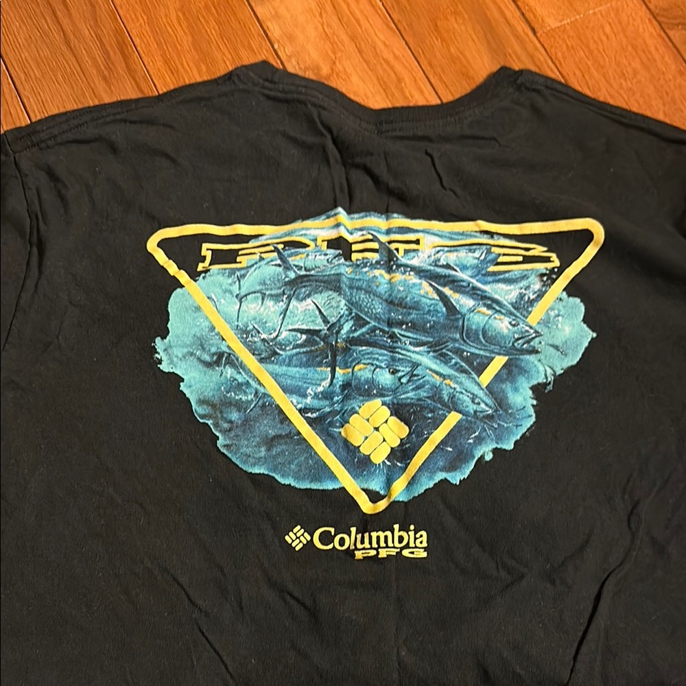 Columbia blueish gray Short Sleeve Tee